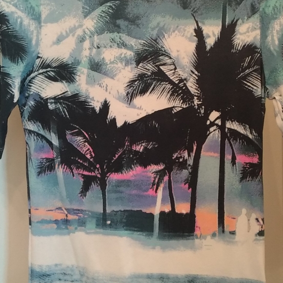 NWOT Adorable topical size S (6) tee - Picture 2 of 3